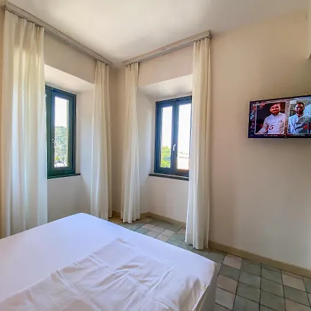 Hostel La Mandola Eco Capraia