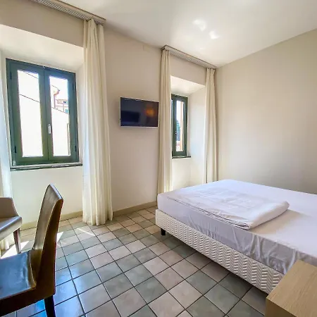 La Mandola Eco Hostel Capraia