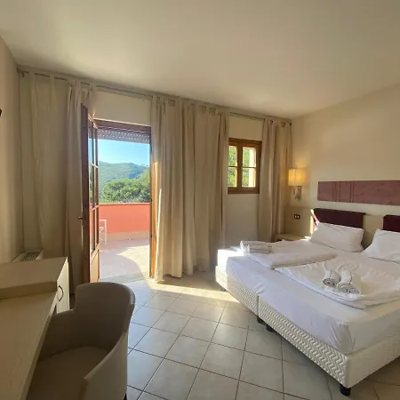 La Mandola Eco Hostel *