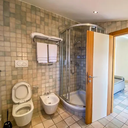 Hostel La Mandola Eco Capraia
